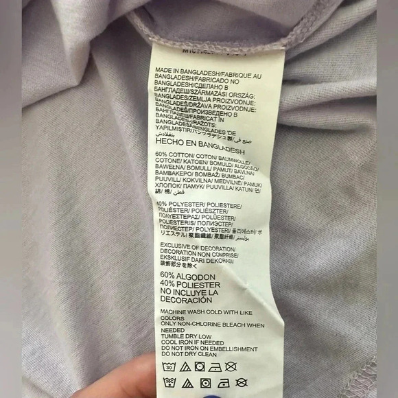 NWT Chicago Cubs Graphic T Shirt Lavender Purple Lab Puppy Women’s Size XL - Picture 6 of 8